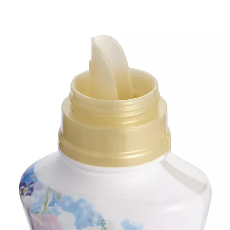 Кондиционер для белья KAO Flair Fragrance Flower Harmony со свежим цветочным ароматом (520 мл.)