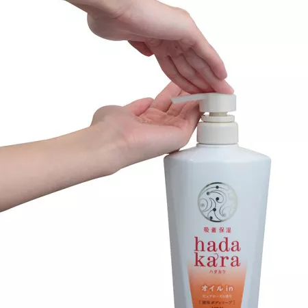 Гель для душа LION “Hadakara" увлажняющий с ароматом розы (480 мл.) Гель для душа LION “Hadakara" увлажняющий с ароматом розы (480 мл.)