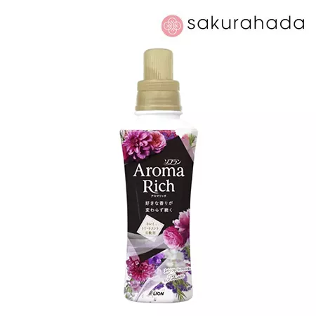 Парфюмированный кондиционер для белья LION "Soflan Aroma Rich Juliette" (480 мл) Парфюмированный кондиционер для белья LION "Soflan Aroma Rich Juliette" (480 мл)