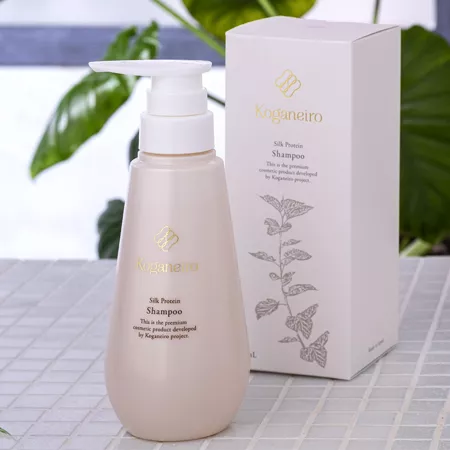 Увлажняющий шампунь с протеинами шелка KOGANEIRO Silk Proteine Shampoo (300 мл)