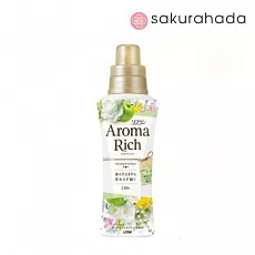 Парфюмированный кондиционер для белья LION "Soflan Aroma Rich Ellie" (480 мл)