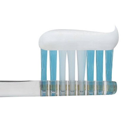 Зубная паста с полирующей пудрой LION Dental Clear MAХ с охлаждающим мятным вкусом  (140 гр)