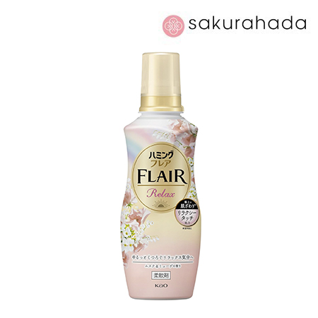 Кондиционер для белья KAO Humming FLAIR Relax, парфюмированный аромат мускуса и ландыша (510 мл.)