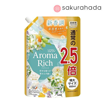 Парфюмированный кондиционер для белья LION "Soflan Aroma Rich Claire", рефил (950 мл.)