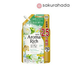 Парфюмированный кондиционер для белья LION "Soflan Aroma Rich Ellie", сменный блок (750 мл.)